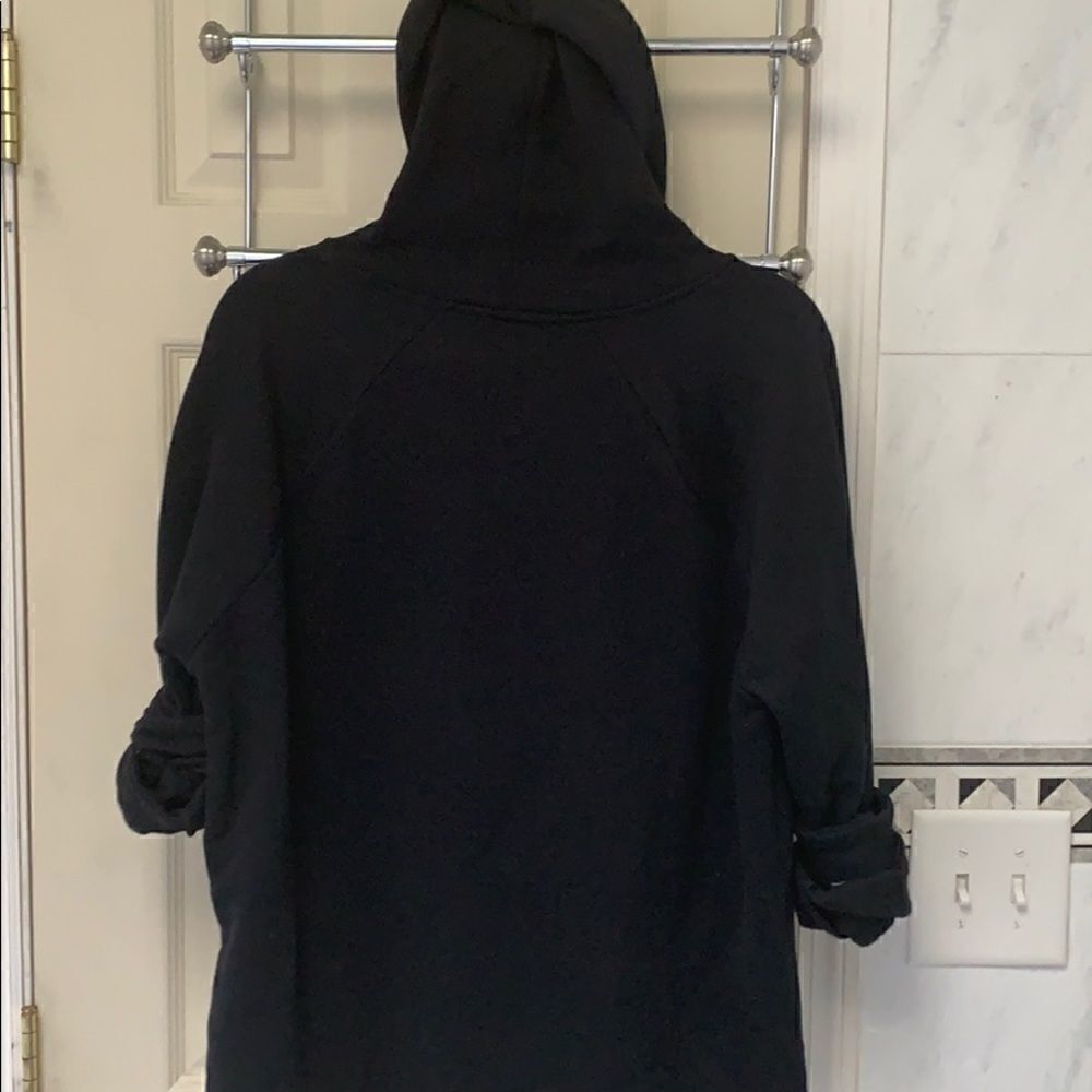 Fabletics Ruby Long Sleeve Sweatshirt - Picture 3 of 3